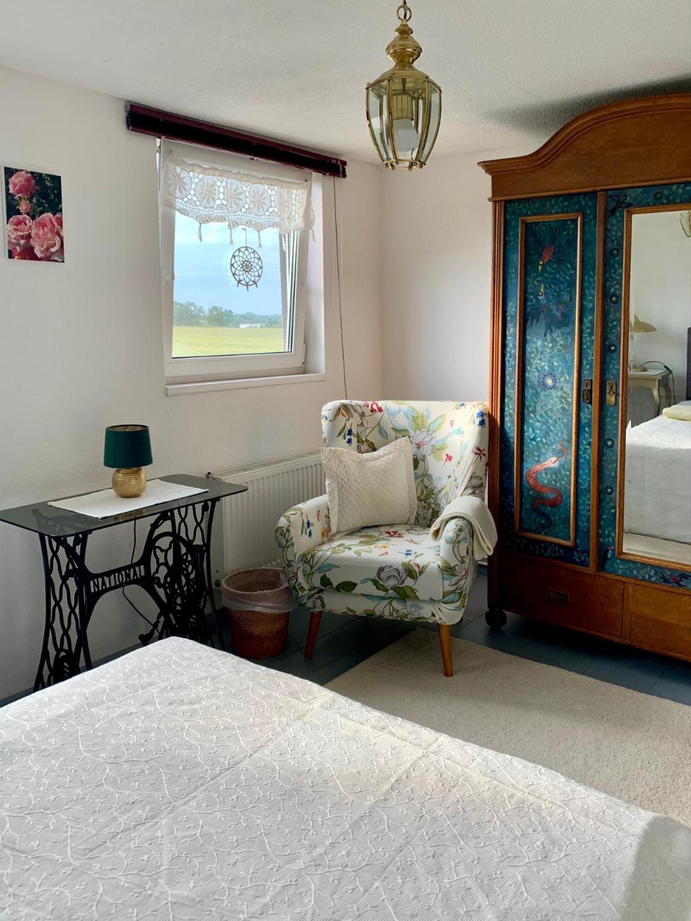 Vierseitenhof Hasenfelde - Ferienwohnung Feldblick Steinhofel Dış mekan fotoğraf